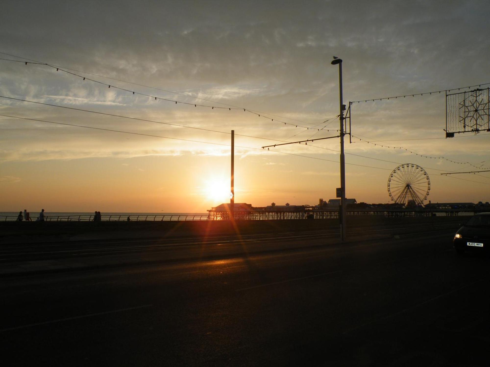 Vinnie'S Family Hotel Blackpool Exterior photo