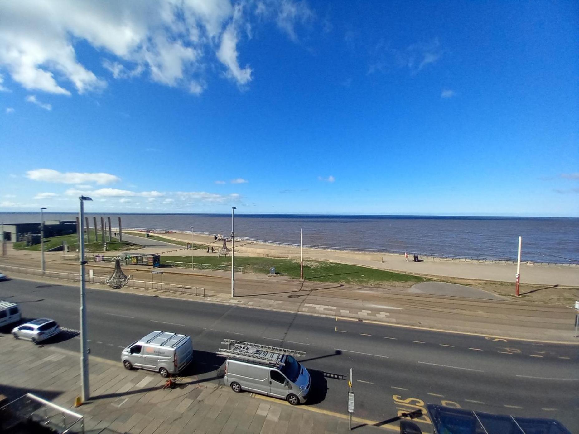 Vinnie'S Family Hotel Blackpool Exterior photo